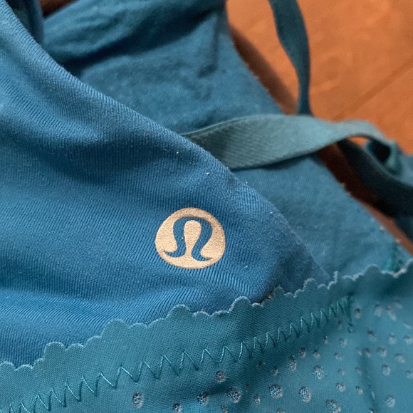 Lululemon sports bra - Picture 2 of 2